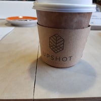 รูปภาพถ่ายที่ Upshot Espresso โดย Kjeld H. เมื่อ 11/6/2017