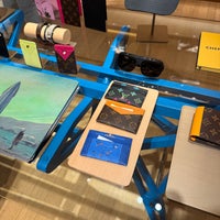 Review Louis Vuitton