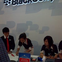 Photo taken at BlackBerry Store by Harry D. on 1/9/2013