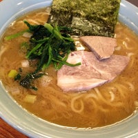 Photo taken at 横浜家系ラーメン ややや by TOMOAKI S. on 6/24/2014