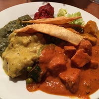 Photo taken at Saffron Indian Cuisine by Stanford on 3/3/2017