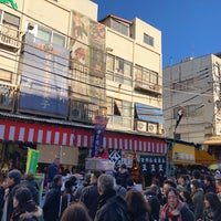 Photo taken at Tsukiji Outer Market by Yoonsung on 12/30/2018