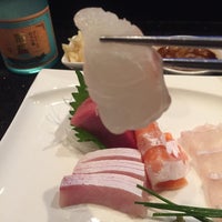 Photo taken at Starfish Sushi by Yoonsung on 12/9/2015