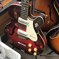 5/5/2018にJeni J.がSouthside Guitarsで撮った写真