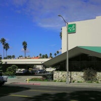 รูปภาพถ่ายที่ Palos Verdes Inn โดย ✈--isaak--✈ เมื่อ 10/18/2012