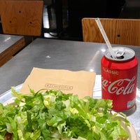 Photo taken at Chipotle Mexican Grill by Hessah on 8/24/2018