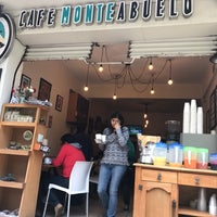 Foto scattata a Café Monteabuelo da Markcore G. il 10/14/2017