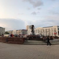 Photo taken at Площадь Орджоникидзе by Nekz on 8/11/2019