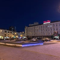 Photo taken at Площадь Орджоникидзе by Nekz on 4/17/2019