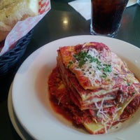 Photo taken at Frankie&amp;#39;s Pizza &amp;amp; Pasta by Andy 安迪 A. on 12/22/2012