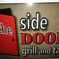 Photo prise au The Side Door Grill and Tap par Andrew B. le3/30/2013