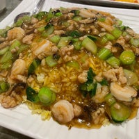 Foto scattata a Jade Dynasty Seafood Restaurant da Hideaki H. il 12/26/2022