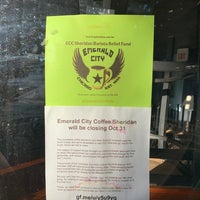 รูปภาพถ่ายที่ Emerald City Coffee โดย David E. เมื่อ 11/2/2020