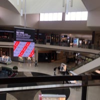 Photo taken at Orland Square by Luis A. V. on 4/12/2018