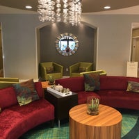 Foto diambil di SpringHill Suites by Marriott Gaithersburg oleh Luis A. V. pada 10/14/2016