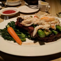 Photo taken at Sterling&amp;#39;s Seafood Steakhouse by Christine L. on 7/3/2017