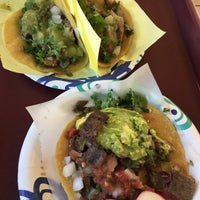 6/30/2018 tarihinde Tiff C.ziyaretçi tarafından TJ Tacos'de çekilen fotoğraf