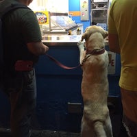 Photo prise au Ralph&amp;#39;s Famous Italian Ices par Jen S. le7/17/2015