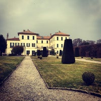 Photo taken at Villa e Collezione Panza by Valentina B. on 3/15/2015
