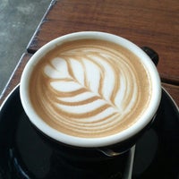 Снимок сделан в The Coffee Bar пользователем zigiprimo 12/2/2012