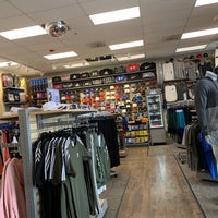 handbolsa shop near me