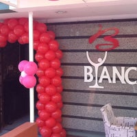 Das Foto wurde bei Bianca Cafe &amp;amp; Bar von Rikardo F. am 2/14/2013 aufgenommen