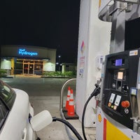 Photo taken at Shell Hydrogen by Ishi Y. on 1/22/2022