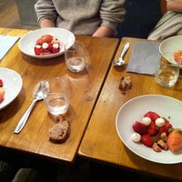 Foto scattata a Abri da Cedric P. il 6/22/2013