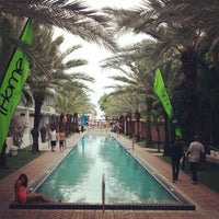Foto diambil di National Hotel Miami Beach oleh Yura S. pada 3/19/2013