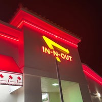 Photo taken at In-N-Out Burger by SaRaH on 12/23/2022