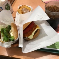 Photo taken at MOS Burger by マーティー マ. on 4/17/2019