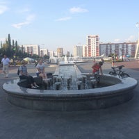 Photo taken at Фонтан на площади Салавата Юлаева by juliuya k. on 8/23/2016