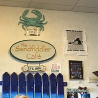 2/20/2016 tarihinde Debbie S.ziyaretçi tarafından Sandfiddler Cafe'de çekilen fotoğraf