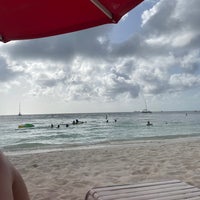Photo taken at Marriott&amp;#39;s Aruba Ocean Club by Alissa Z. on 8/18/2022