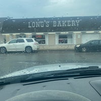 Photo taken at Long&amp;#39;s Bakery by Charles T. on 7/15/2022