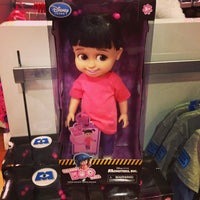 Disney Store Now Closed North Braintree Braintree Ma