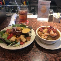 Photo taken at Pappadeaux Seafood Kitchen by Anthony Wayne D. on 4/25/2022