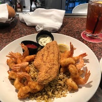 Photo taken at Pappadeaux Seafood Kitchen by Anthony Wayne D. on 12/14/2021