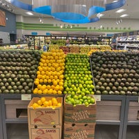 Photo taken at Gelson&amp;#39;s by Cory M. on 2/6/2022
