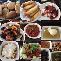 Das Foto wurde bei Saklıgöl Restaurant &amp;amp; Cafe von Resmiye V. am 6/21/2018 aufgenommen