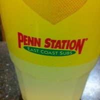 Foto scattata a Penn Station East Coast Subs da Jen G. il 10/18/2012