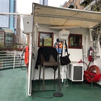 Снимок сделан в Chicago Line Cruises пользователем Mark B. 5/16/2019