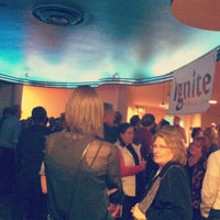 Das Foto wurde bei Ignite Theatre @ The Aurora Fox von Keith R. am 10/20/2012 aufgenommen