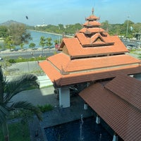 Das Foto wurde bei Hilton Mandalay von Phyo H. am 12/21/2019 aufgenommen