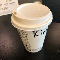 Photo taken at Starbucks by HandsWorks가죽공방 on 5/27/2018