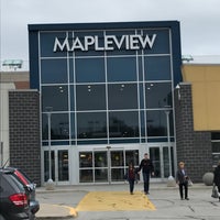 Foto tirada no(a) Mapleview Shopping Centre por Shane K. em 9/30/2018