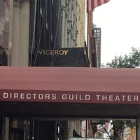 10/25/2016 tarihinde Paulette O.ziyaretçi tarafından Directors Guild Theater'de çekilen fotoğraf