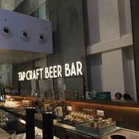 Photo taken at TAP Craft Beer Bar (One Raffles Link) by seijia2001 on 11/2/2015