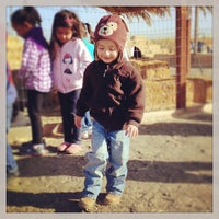 รูปภาพถ่ายที่ Fantozzi Farms Corn Maze and Pumpkin Patch โดย Emma เมื่อ 10/28/2013