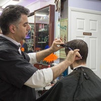 8/19/2014에 Uri I.님이 Premium Barber Shop에서 찍은 사진